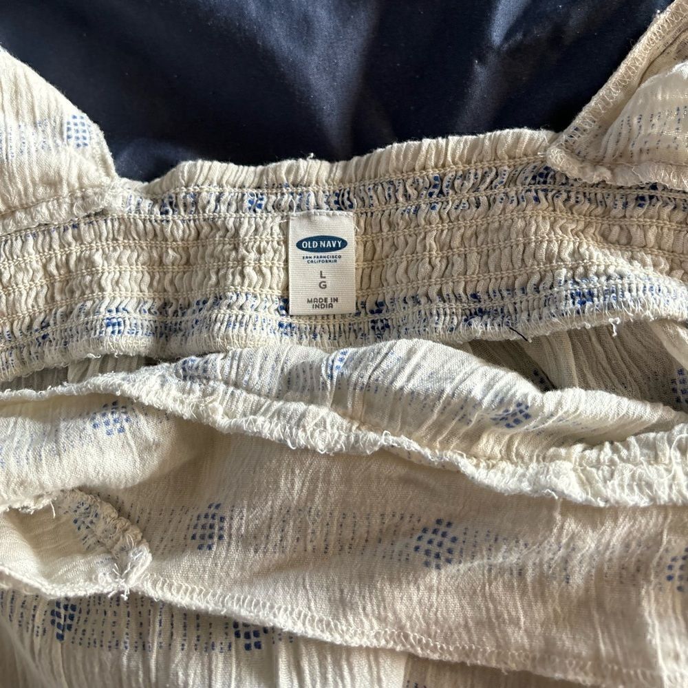 Women’s old navy flowy top Large - Picture 2 of 3